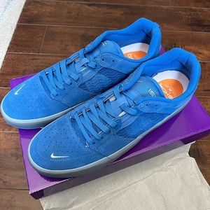 NWT- Nike SB Ishod - never worn - mens size 12